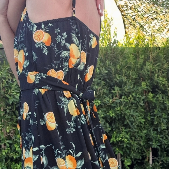 Flowy Floral/Fruit Dress - Picture 10 of 11